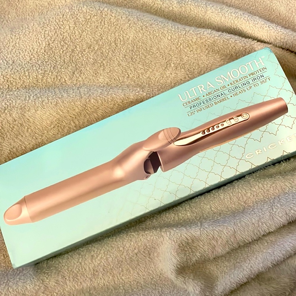 Cricket Ultra Smooth 1.25” curling iron BRAND NEW